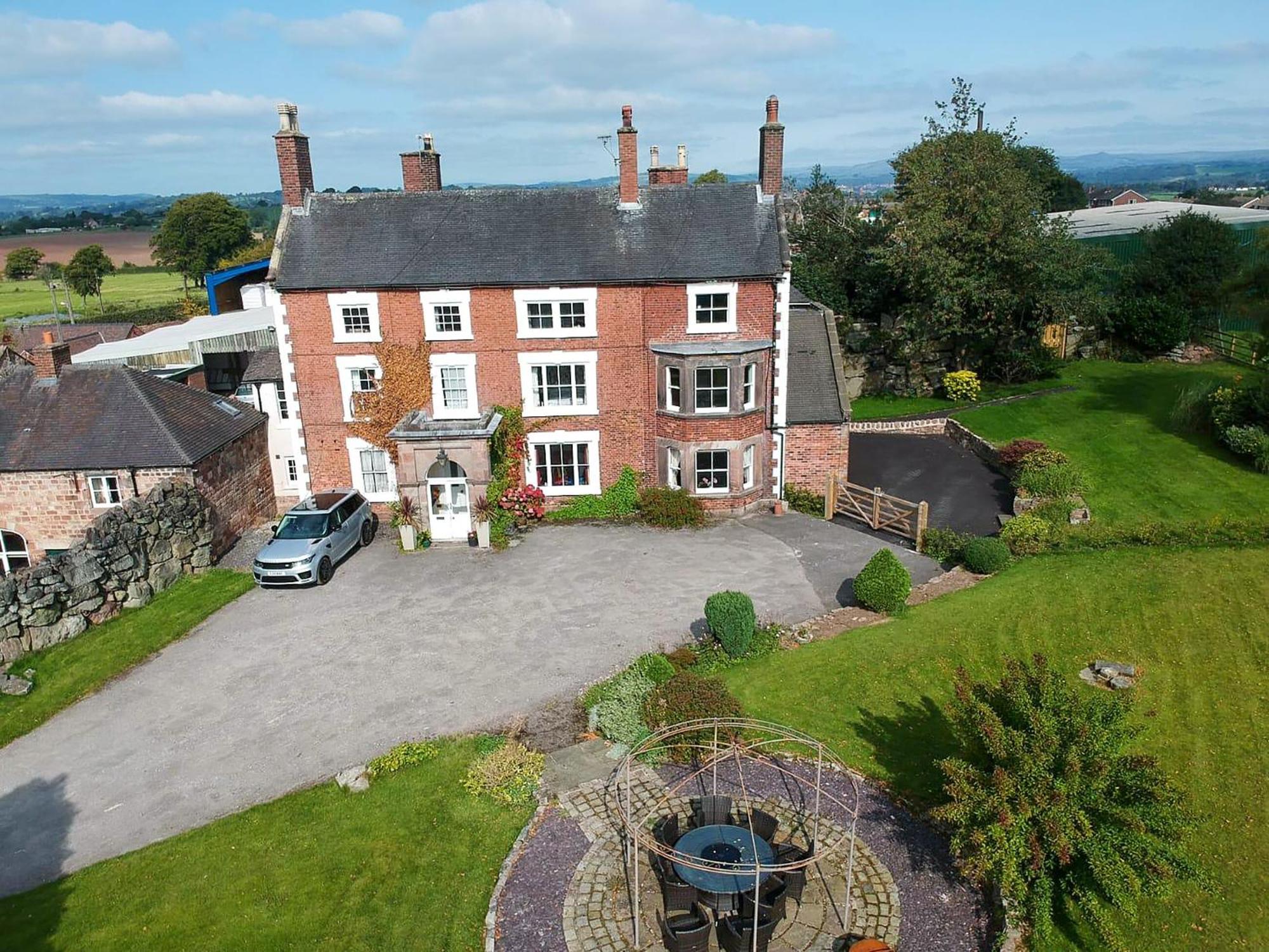 Heath View Villa Cheddleton Eksteriør bilde